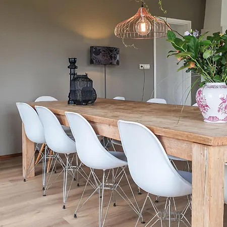 Holiday home De Plek *